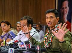 लोकसभा चुनाव को लेकर मध्य प्रदेश में ये दो सर्वे बढ़ा सकती है कांग्रेस की टेंशन, क्या कहते हैं आंकड़े?