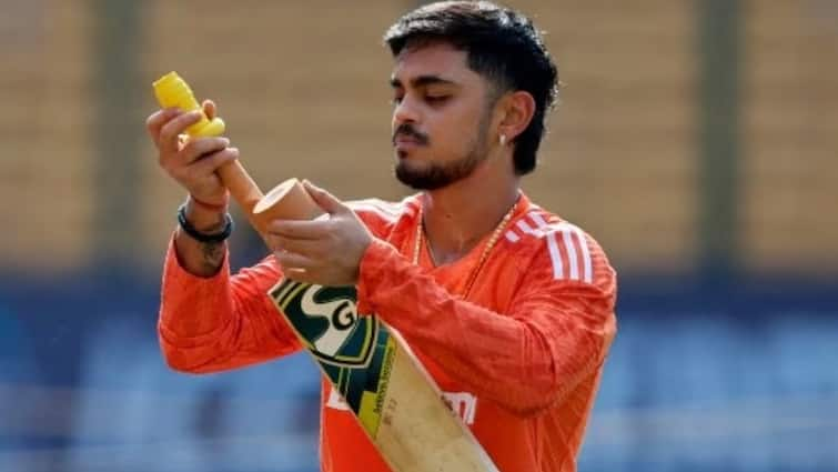 Ishan Kishan into more trouble, as he not playing any kind of cricket ईशान किशन पर आकाश चोपड़ा भी भड़के, बोले- इसकी वापसी तो...