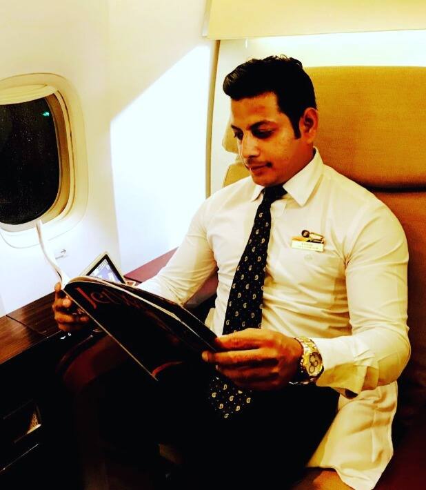 इस दौरान उनकी मुलाकात रौनक सैमसन से हुई थी, जो पेशे से एक पायलट थे. हांलाकि, लंबे समय तक इस जॉब में सक्रिय काम करने के बाद रौनक ने पायलट की नौकरी से इस्तिफा दे दिया.