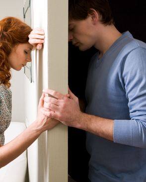 ਰਿਸ਼ਤਿਆਂ ਵਿੱਚ ਝਗੜੇ ਆਮ ਹੁੰਦੇ ਹਨ ਪਰ ਅਜਿਹੀਆਂ ਸਥਿਤੀਆਂ ਨਾਲ ਨਜਿੱਠਣ ਲਈ ਇੱਕ ਆਦਰਸ਼ ਹੱਲ ਲੱਭਣਾ ਬਹੁਤ ਜ਼ਰੂਰੀ ਹੈ, ਆਓ ਤੁਹਾਨੂੰ ਦੱਸਦੇ ਹਾਂ ਕੁਝ ਅਜਿਹੇ ਟਿਪਸ।