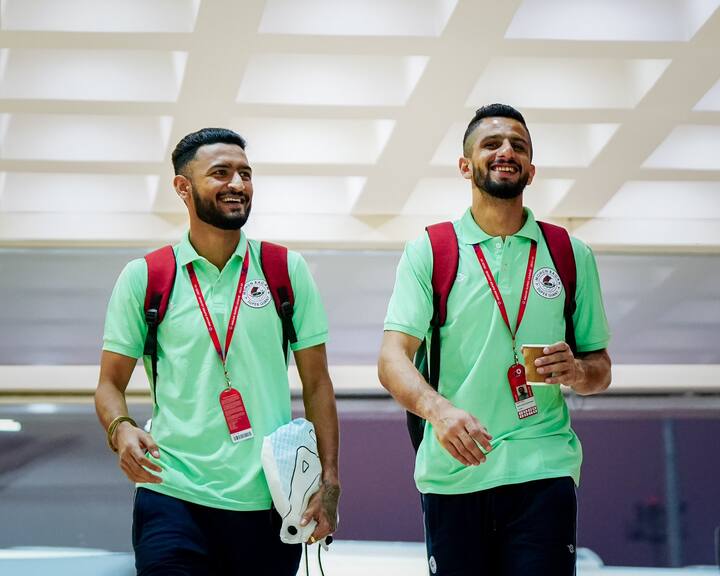 অন্যদিকে হায়দরাবাদ এফসি-র চলতি আইএসএল অভিযান কাটছে দুঃস্বপ্নের মতো। তারা নিজেদের প্রথম ১৩টি ম্যাচের একটিতেও জেতেনি। ৪টি ম্যাচ ড্র করলেও হারতে হয় ৯টি ম্যাচ। লিগ টেবিলের একেবারে শেষে থেকে শক্তিশালী মোহনবাগানের বিরুদ্ধে মাঠে নামে হায়দরাবাদ।