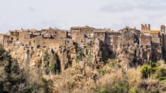 Village Calcata: খোয়া যায় রোম থেকে চুরি করে আনা জিশুর দেহাংশ, Kolkata বা Calcutta নয়, এই গ্রামের নাম Calcata