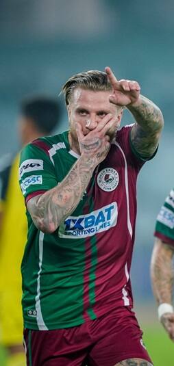 শনিতে কারও প্রাপ্তি, কারও ধাক্কা