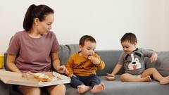 Parenting Tips: जाणून घ्या काय आहे बेबी लेड वीनिंग आणि त्याचे बाळाला होणारे फायदे !