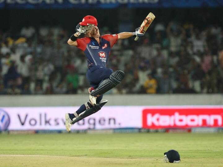 David Warner holds the sixth position as the highest six-hitter in the Indian Premier League (IPL). With a total of 226 sixes across 176 innings, Warner has been a consistent performer in the league.