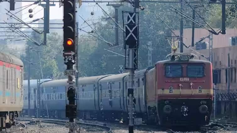 Indian Railways Udaipur to Ayodhya Train Will Leave On February 14 For The Darshan Of Ramlala Ann Ramlala Mandir Darshan: रामलला के दर्शन के लिए उदयपुर से 14 फरवरी को एक और ट्रेन अयोध्या होगी रवाना, जाएंगे इतने यात्री