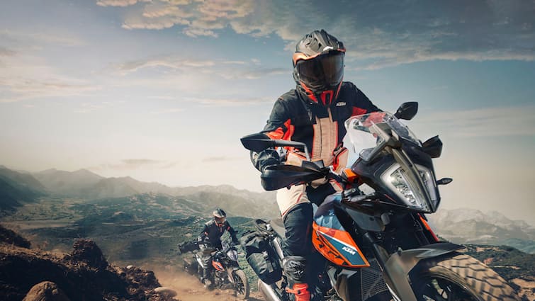 Next Gen KTM 390 Adventure is spotted during the testing Next Gen KTM 390 Adventure: टेस्टिंग के दौरान स्पॉट हुई नेक्स्ट-जेन केटीएम 390 एडवेंचर, जानिए क्या होंगे बदलाव?