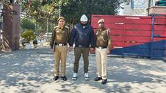 दिल्ली: फर्जी वीजा-पासपोर्ट पर विदेश भेजने वाले ट्रेवेल एजेंट को पुलिस ने दबोचा, लंबे समय से था फरार