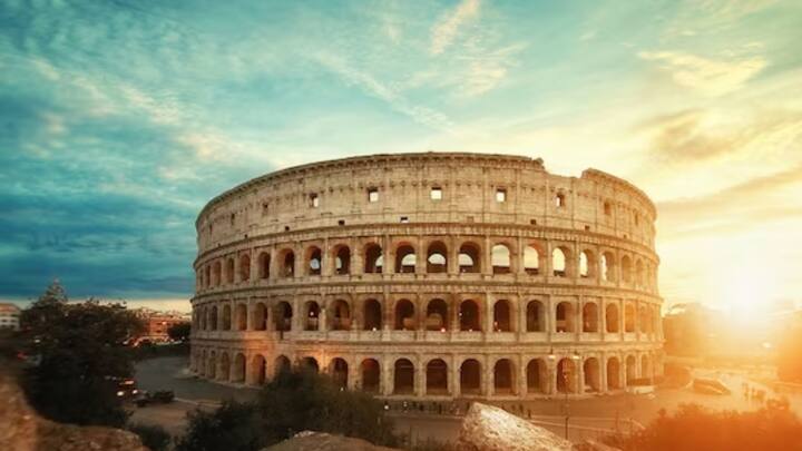 Amici Miei, La Mazzetta-র মতো ছবি তৈরি হয়েছে এই Calcata-য়। সোশ্যাল মিডিয়ার দৌলতে ক্রমশ মুখে মুখে ছড়িয়ে পড়েছে Calcata-র কথা। ফলে সেখানে গত কয়েক বছরে পর্যটকদের ভিড় বেড়েছে। ছবি: ফ্রিপিক।