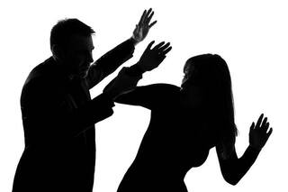 Morbi Crime News: a lover attacked on her married woman lover in morbi, fir files, local news Crime: નંબર બ્લૉક કરી દેતા ગુસ્સે ભરાયેલા પ્રેમીએ પ્રેમિકા પર કર્યો જીવલેણ હુમલો, સીસીટીવીથી થઇ ઓળખ