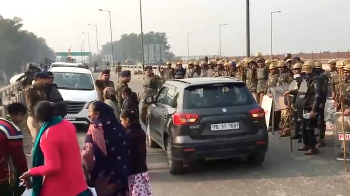 Haryana Police Prepares To Seal Punjab-Haryana Borders Farmers Delhi Chalo March Traffic Advisory Internet Shutdown Haryana Prepares To Seal Borders Ahead Of Farmers' 'Delhi Chalo' March. Internet, SMS Services Suspended In 7 Districts