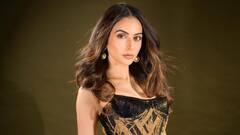 Rakul Preeth Singh : పెళ్లి సమయం దగ్గరికొస్తుంటే.. పలుచటి దుస్తుల్లో అందాలు ఆరబోస్తున్న రకుల్