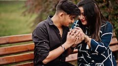 Happy Promise Day 2024: अपने पार्टनर से करें ये वादे, जन्मों-जन्मों तक चलेगा रिश्ता
