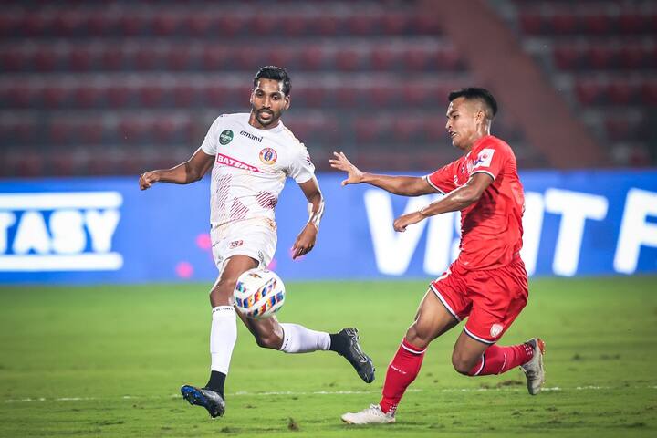 নির্ধারিত সময়ের শেষে ২-৩ গোলের ব্যবধানে এই ম্যাচ জিতে নিল নর্থ ইস্ট ইউনাইটেড। ঘরের মাঠে যে দলকে পাঁচ গোলে হারিয়েছিল লাল-হলুদ জার্সিধারীরা।