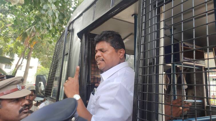 Myv3 ads company owner Shakti Anand jailed in court custody Myv3 ads: மைவி3 ஏட்ஸ் நிறுவன உரிமையாளர் சக்தி ஆனந்த் சிறையில் அடைப்பு - மைவி3 செயலி முடக்கம்