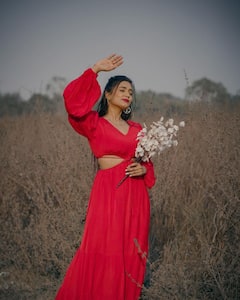 Garima chaurasia: રેડ લૂકમાં ગરિમા ચોરસિયાએ આપ્યા શાનદાર પોઝ, જુઓ તસવીરો