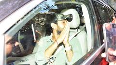 Vikrant Massey: নতুন অতিথিকে নিয়ে বাড়ি ফিরলেন 12th Fail খ্যাত অভিনেতা বিক্রান্ত