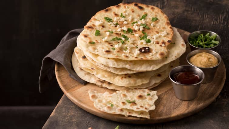 How to make cooker tandoori at home tandoori making recipe lifestyle ​प्रेशर कुकर में बनाएं तंदूरी रोटी, आएगा एकदम ढाबे वाला टेस्ट
