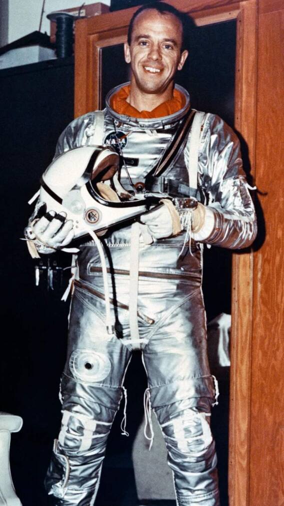 चांद पर किसने खेला था गोल्फ?