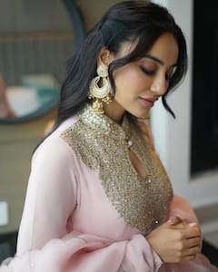 Surbhi Jyoti Casts Her Spell In A Pastel Pink Suit; SEE PICS