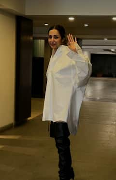 Neha Dhupia Party: पति संग नेहा धूपिया की पार्टी में पहुंचीं विद्या बालन...व्हाइट शर्ट में दिखा मलाइका अरोड़ा का किलर लुक, देखें तस्वीरें