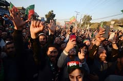 Pakistan Elections Result: Imran Khan's PTI Claims Victory, ECP Orders Re-Polling Amid Rigging Claims