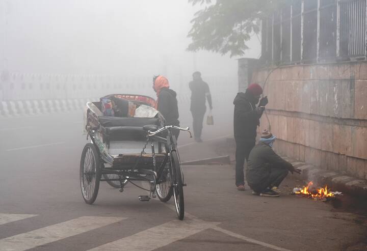 केंद्रीय प्रदूषण नियंत्रण बोर्ड (सीपीसीबी) के अनुसार, राजधानी दिल्ली में शनिवार को शाम छह बजे शहर का वायु गुणवत्ता सूचकांक (एक्यूआई) 238 दर्ज किया गया जो कि 'बेहद खराब' श्रेणी में आता है. शून्य और 50 के बीच एक्यूआई को ‘अच्छा’, 51 और 100 के बीच ‘संतोषजनक’, 101 और 200 के बीच ‘मध्यम’, 201 और 300 के बीच ‘खराब’, 301 और 400 के बीच ‘बेहद खराब’ और 401 और 500 के बीच ‘गंभीर’ श्रेणी का माना जाता है.