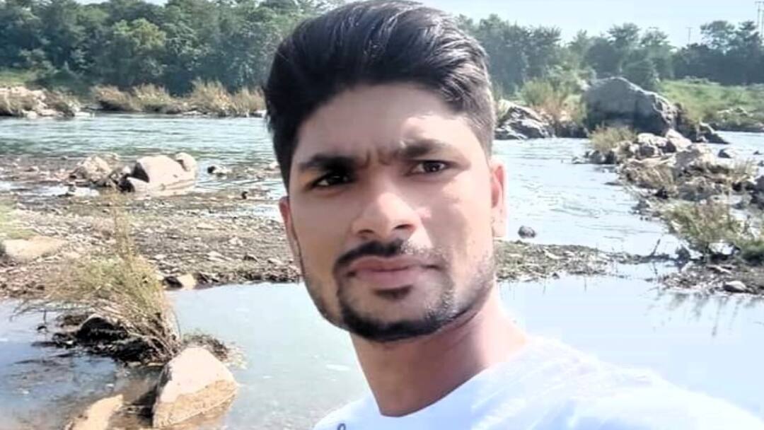 Bihar News: हल्द्वानी हिंसा में भोजपुर के युवक की मौत, नौकरी की तलाश में 2 दिन पहले ही गया था घर से Bihar Bhojpur Man died in Haldwani violence He had arrived 2 days ago for job ANN Bihar News: हल्द्वानी हिंसा में भोजपुर के युवक की मौत, नौकरी की तलाश में 2 दिन पहले ही गया था घर से