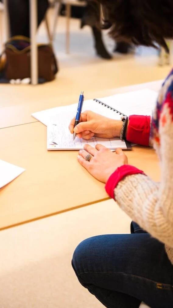 পৃথিবীর সবথেকে শিক্ষিত দেশ কোনটি ? তিনের মধ্যে কারা