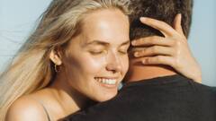 एक लड़का और लड़की गले मिलते हैं तो शरीर में क्या-क्या बदलाव होते हैं? यहां पढ़े डिटेल