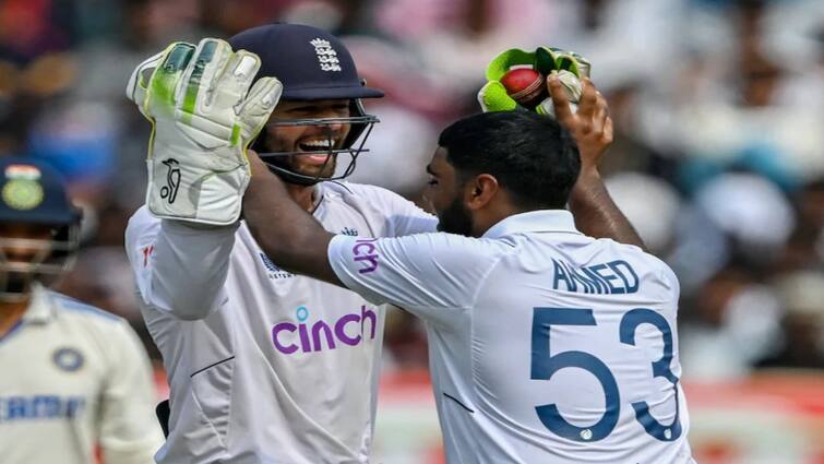 MS dhoni had quick hands, but Foakes has quickest hands in the game: england former cricketer Alec Stewart Ben Foakes: விக்கெட் கீப்பிங் செய்வதில் எம்.எஸ்.தோனியை விட கில்லாடி பென் போக்ஸ் - அலெக் ஸ்டீவர்ட்!