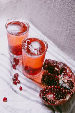 Pomegranate Juice Benefits : डाळिंबाचा ज्युस  केवळ आरोग्य सुधारण्यासाठीच नाही तर आहेत याचे अनेक फायदे , जाणून घ्या रोज पिण्याचे फायदे !