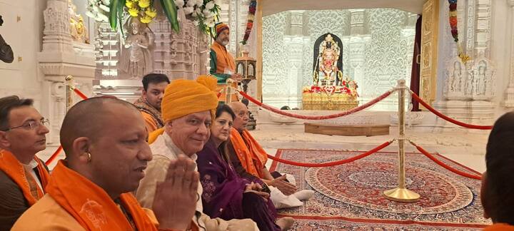 इससे पहले, विधायकों का अयोध्या जाने पर जोरदार स्वागत किया गया और 'जय श्री राम' के उद्घोष के साथ उनका स्वागत किया गया. कई स्थानों पर लोगों ने विधायकों पर फूलों की वर्षा की.