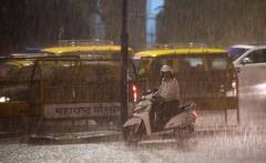 ਅਜੇ ਠੰਢ ਨਹੀਂ ਹੋਵੇਗੀ ਖ਼ਤਮ, ਅਗਲੇ 24 ਘੰਟਿਆਂ 'ਚ ਮੁੜ ਆਵੇਗੀ ਸੀਤ ਲਹਿਰ, ਮੀਂਹ ਤੇ ਬਰਫਬਾਰੀ ਤੁਹਾਨੂੰ ਕਰੇਗੀ ਪਰੇਸ਼ਾਨ, ਜਾਣੋ ਮੌਸਮ ਦੀ ਤਾਜ਼ਾ ਅਪਡੇਟ