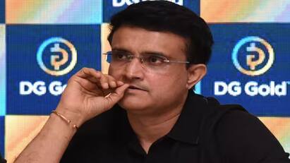 sourav ganguly mobile phone theft 1 60 lakh data theft privacy kolkata Sourav Ganguly: அச்சச்சோ.. காணாமல்போன கங்குலியின் செல்போன்.. எல்லா ரகசியமும் அதுலதான் இருக்காம்!