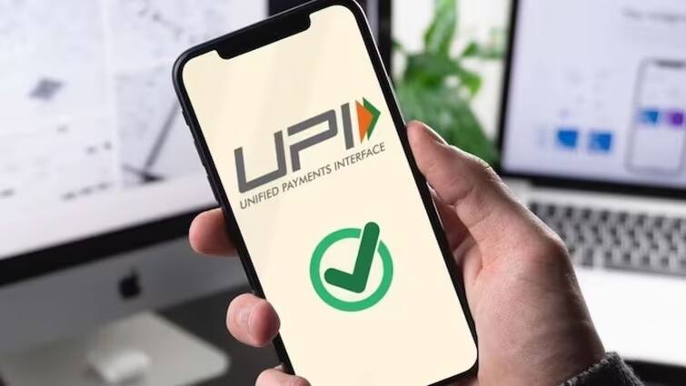 UPI Payment UPI to be launched tomorrow in Mauritius and Sri Lanka countries UPI Payment:  செம்ம! இனி இலங்கை, மொரிஷியஸ் நாடுகளிலும் யுபிஐ பயன்படுத்தலாம் - இந்தியர்களுக்கு கொண்டாட்டம்தான்