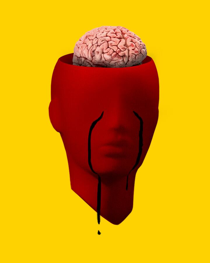 जे मेंदूच्या आरोग्यासाठी हानिकारक आहे. त्यामुळे तुमचा स्क्रीन टाइम कमी करण्याचा प्रयत्न करा.(Photo credit: Unsplash)