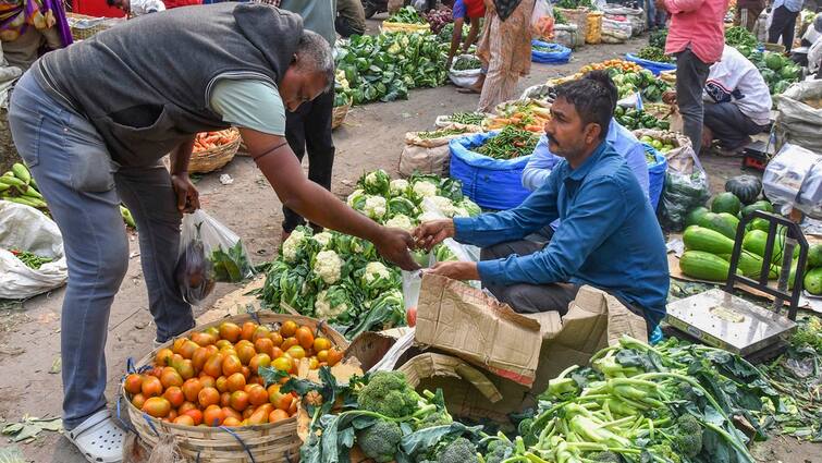 Retail Inflation decreases to 510 Per Cent In January 569 in last december says NSO Data Retail Inflation: గుడ్‌న్యూస్! నెలలోనే తగ్గిపోయిన రీటైల్ ద్రవ్యోల్బణం - ఏకంగా 3 నెలల కనిష్ఠానికి