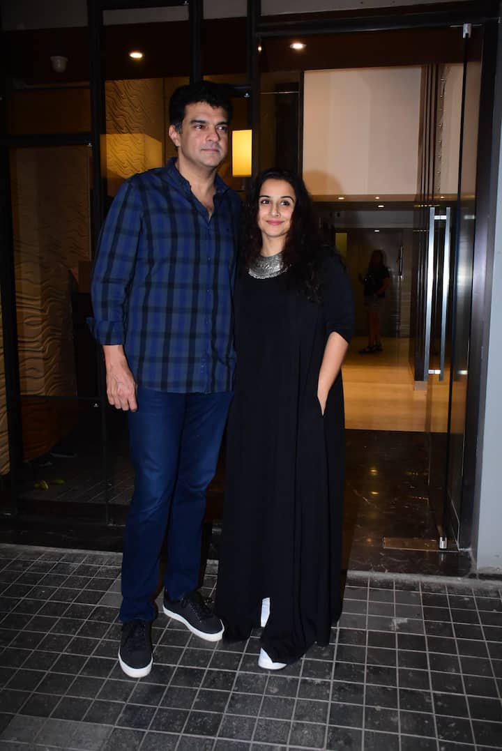 For the soiree, the celebrities wore chic looks.