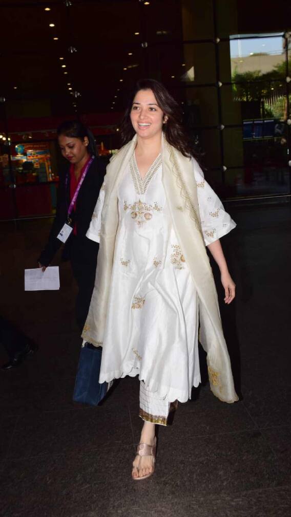 तमन्ना भाटिया एअरपोर्ट स्पोर्ट !