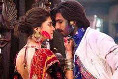 'किस' के बाद कोई रोया तो कोई चीख पड़ा, इन किसिंग सीन पर मचा खूब बवाल