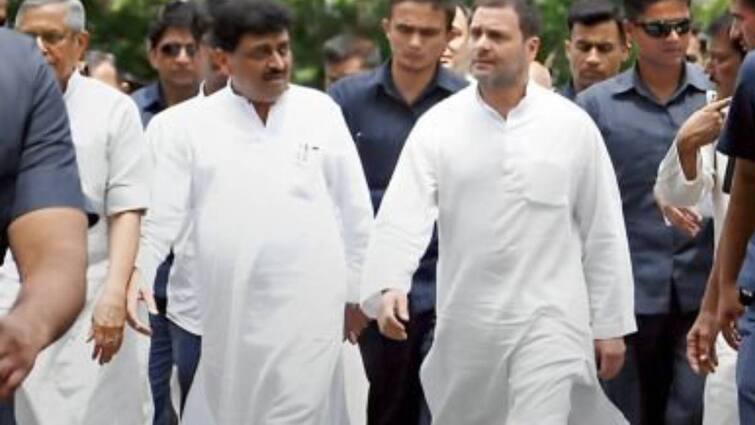 Ashok Chavan resignation news update Many Congress leaders including 6-7 MLAs to join BJP Maharashtra political update news  Naseem Khan Chandrakant Handore Ashok Chavan resignation news  : नसीम खान, चंद्रकांत हंडोरे, अशोक चव्हाणांसोबत 6-7 आजी-माजी आमदार काँग्रेस सोडणार?