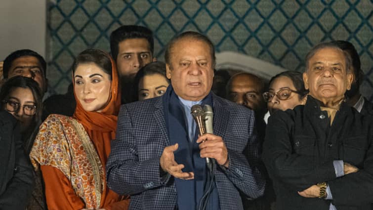 Pakistan Elections 2024 Nawaz Sharif PMLN PPP MQMP PTI Imran Khan Pitches Unity Govt Split Mandate Logjam Report Nawaz Sharif Led PML-N Pitches For 'Unity Govt' After Pakistan's Split Mandate Logjam: Report