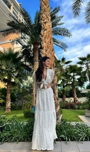 ਸ਼ਨਾਇਆ ਕਪੂਰ ਨੇ ਵਧਾਈ ਪ੍ਰਸ਼ੰਸਕਾਂ ਦੇ ਦਿਲ ਦੀ ਧੜਕਣ