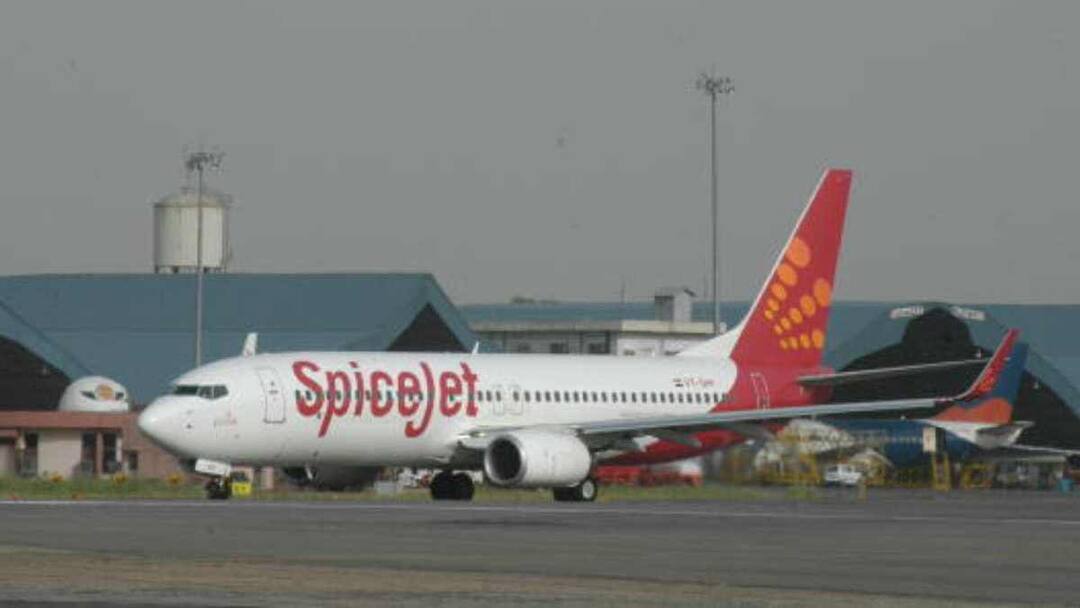SpiceJet Looking To Layoff 1,000 Employees To Reduce Costs: Report SpiceJet Looking To Layoff 1,000 Employees To Reduce Costs: Report SpiceJet Looking To Layoff 1,000 Employees To Reduce Costs: Report