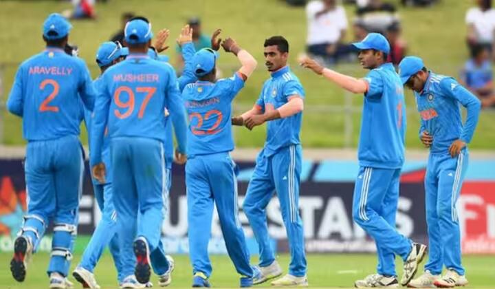 ਆਸਟਰੇਲੀਆ ਵੱਲੋਂ ਦਿੱਤੇ ਟੀਚੇ ਦਾ ਪਿੱਛਾ ਕਰਨ ਆਈ ਟੀਮ ਇੰਡੀਆ 174 ਦੌੜਾਂ ਦੇ ਸਕੋਰ ਤੱਕ ਹੀ ਸੀਮਤ ਰਹੀ। ਇਸ ਮੈਚ ਵਿੱਚ ਭਾਰਤ ਨੂੰ 79 ਦੌੜਾਂ ਨਾਲ ਹਾਰ ਦਾ ਸਾਹਮਣਾ ਕਰਨਾ ਪਿਆ ਸੀ। ਉਸ ਲਈ ਆਦਰਸ਼ ਸਿੰਘ ਨੇ 47 ਦੌੜਾਂ ਬਣਾਈਆਂ।