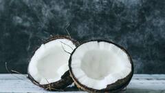 coconut benefits :थंडीत आरोग्याच्या वेगवेगळ्या समस्या उद्भवतात,खा कच्चे नारळ
