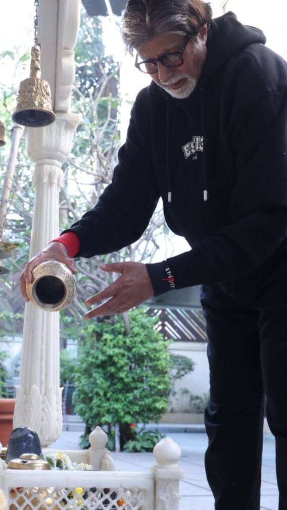 अमिताभ बच्चन यांनी दाखवले त्यांच्या  जलसा मंदिराचे दर्शन.