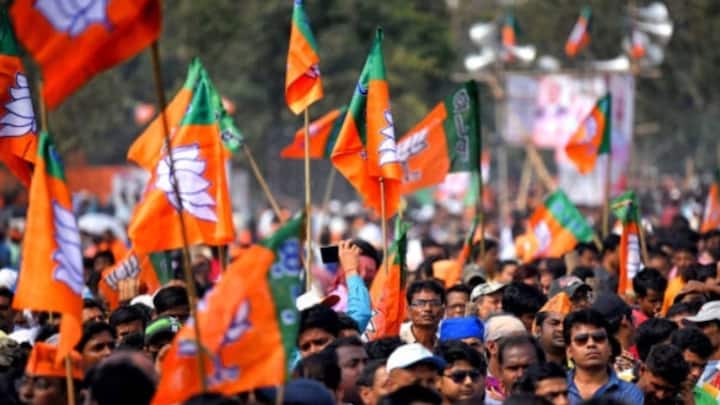 BJP Gram Parikrama Yatra 2024 JP Nadda and CM Yogi will start from Muzaffarnagar UP Politics: ग्राम परिक्रमा से 2 लाख गांवों को जोड़ेगी BJP, जेपी नड्डा और सीएम योगी ने मुजफ्फरनगर से की शुरुआत