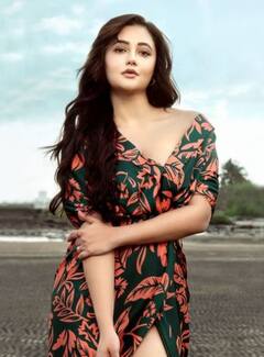 रश्मि देसाई खुद को कैसे रखती हैं फिट? जानें एक्टिंग और फिटनेस को बैलेंस रखने का सीक्रेट